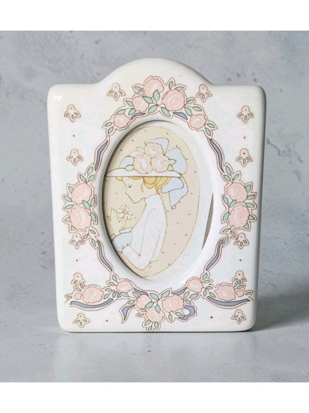 Vintage Fabrizio 1989 Porcelain Victorian Style Photo Picture Frame Cottage 6x4